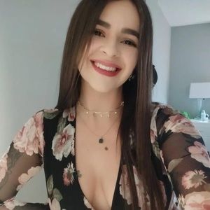 Meet your Posher, Daniela